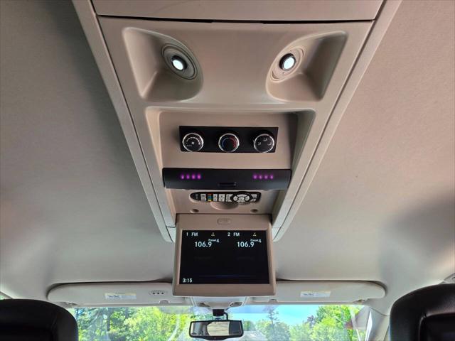 2016 Chrysler Town & Country Touring-L