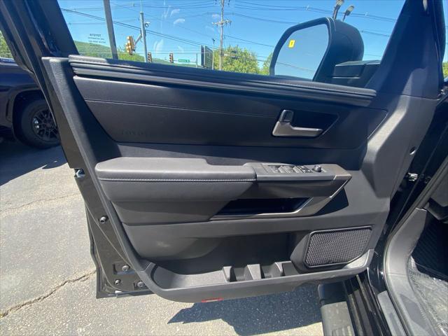 2026 Toyota Tundra SR5 CrewMax 5.5' Bed
