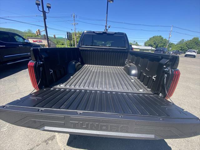 2026 Toyota Tundra SR5 CrewMax 5.5' Bed