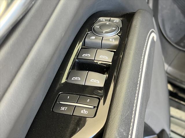 2022 Cadillac Escalade ESV 4WD Sport