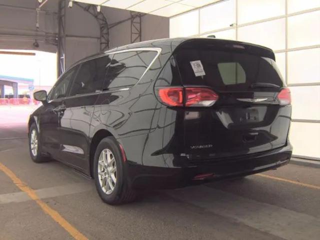 2024 Chrysler Voyager LX