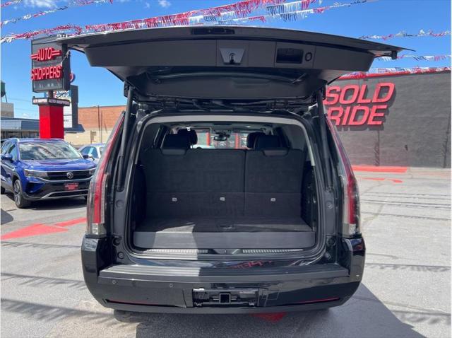 2017 Cadillac Escalade Luxury Sport Utility 4D