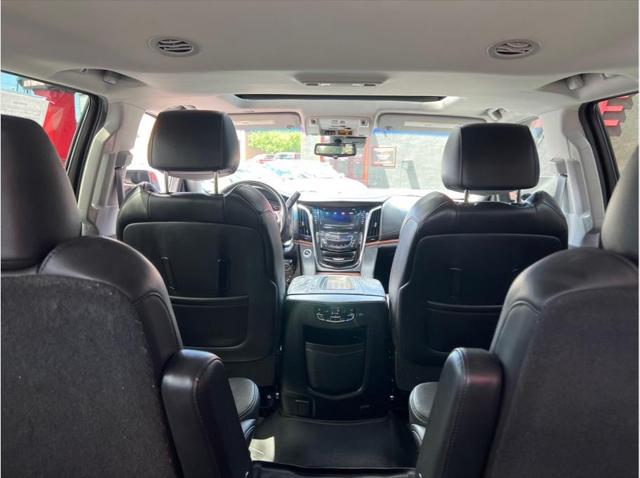 2017 Cadillac Escalade Luxury Sport Utility 4D