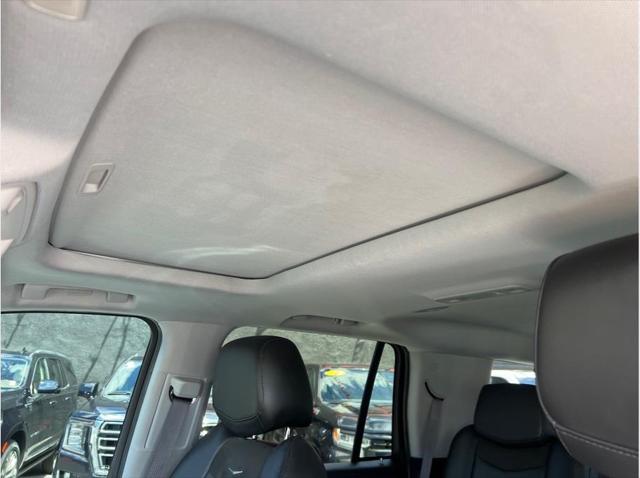 2017 Cadillac Escalade Luxury Sport Utility 4D