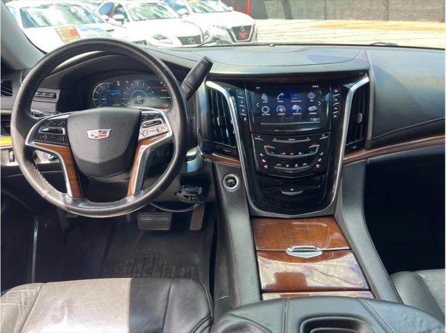2017 Cadillac Escalade Luxury Sport Utility 4D