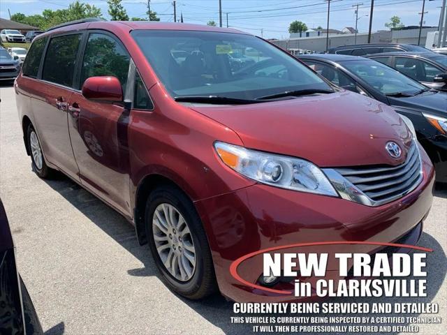 2017 Toyota Sienna XLE 8 Passenger for sale in Clarksville, TN