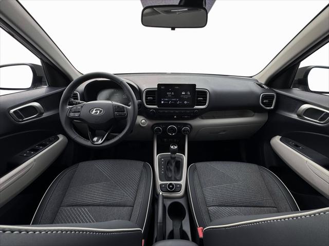 2026 Hyundai Venue SEL w/Two-Tone Roof