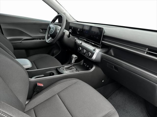 2025 Hyundai Kona SE
