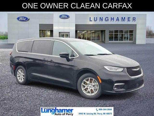2025 Chrysler Pacifica Select for sale in Owosso, MI