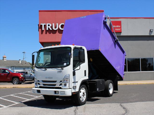 2023 Isuzu NPR Unknown