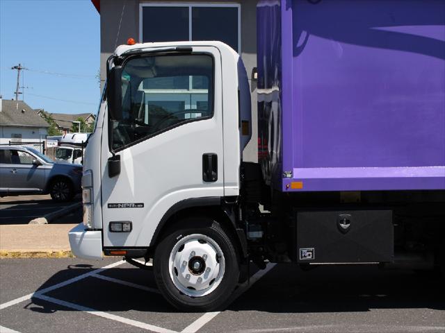 2023 Isuzu NPR Unknown