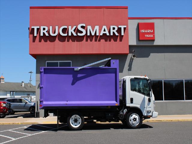 2023 Isuzu NPR Unknown