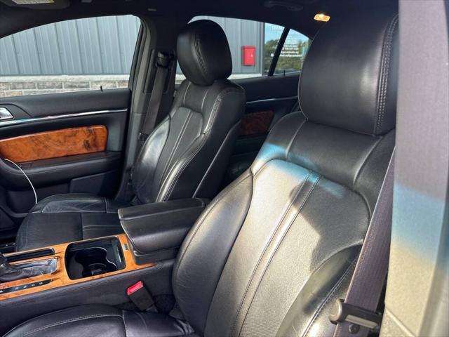 2013 Lincoln MKS Base AWD 4dr Sedan
