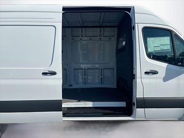 2025 Mercedes-Benz Sprinter 2500 High Roof