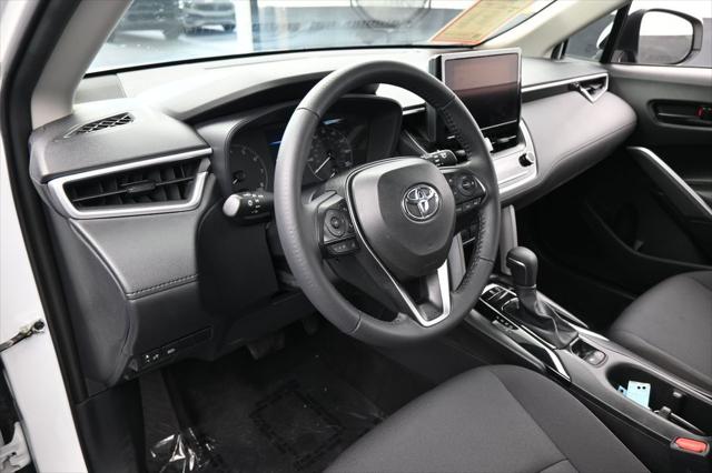 2024 Toyota Corolla Cross LE