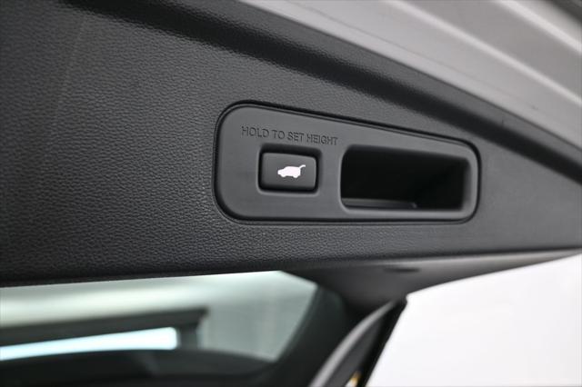 2023 Acura MDX Advance Package