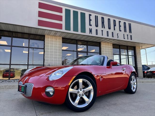 2006 Pontiac Solstice Base for sale in Cedar Rapids, IA