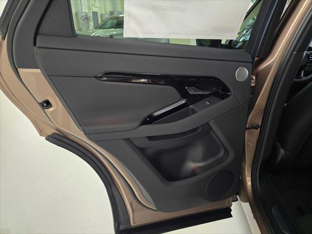 2026 Land Rover Range Rover Evoque Dynamic SE