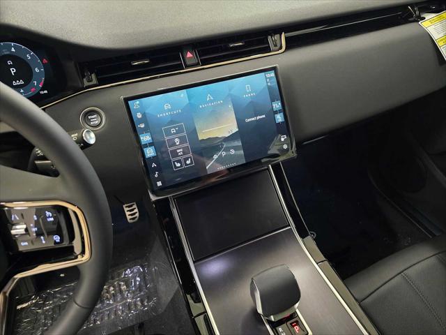 2026 Land Rover Range Rover Evoque Dynamic SE