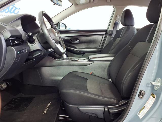 2024 Nissan Sentra SV Xtronic CVT