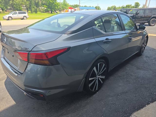 2022 Nissan Altima SR FWD
