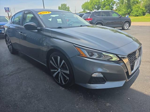2022 Nissan Altima SR FWD