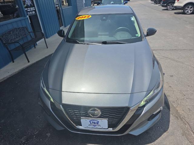 2022 Nissan Altima SR FWD