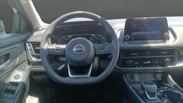 2024 Nissan Rogue SV FWD
