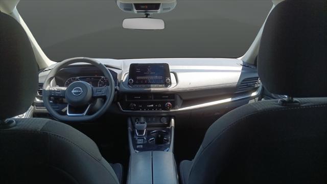 2024 Nissan Rogue SV FWD