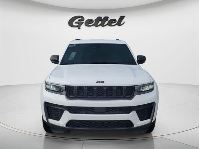 2026 Jeep Grand Cherokee L GRAND CHEROKEE L LAREDO ALTITUDE 4X2