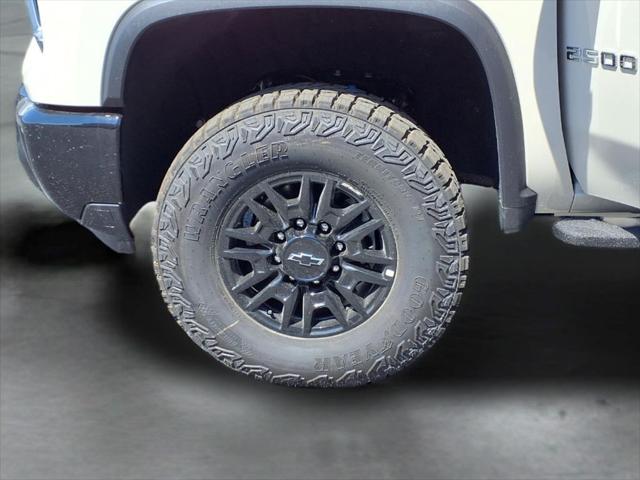2026 Chevrolet Silverado 2500HD Crew Cab, Standard Bed, XR2, 4WD