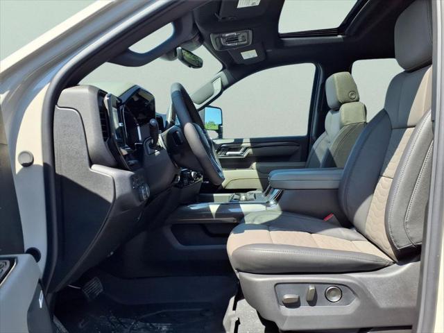 2026 Chevrolet Silverado 2500HD Crew Cab, Standard Bed, XR2, 4WD