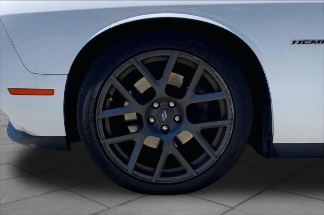 2017 Dodge Challenger R/T Plus Shaker