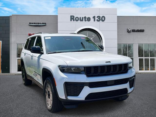 2026 Jeep Grand Cherokee L GRAND CHEROKEE L LAREDO ALTITUDE 4X4