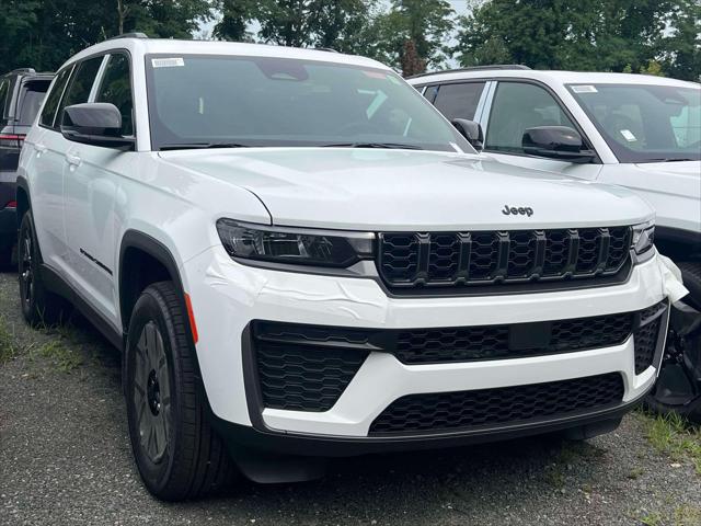 2026 Jeep Grand Cherokee L GRAND CHEROKEE L LAREDO ALTITUDE 4X4 2026 Jeep Grand Cherokee L GRAND CHEROKEE L LAREDO ALTITUDE 4X4
