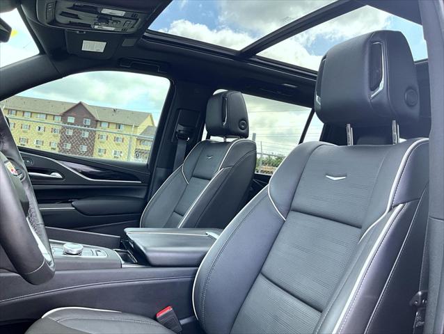 2024 Cadillac Escalade ESV 4WD Sport
