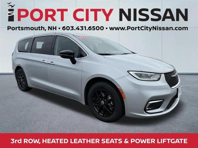 2024 Chrysler Pacifica Touring L for sale in Portsmouth, NH