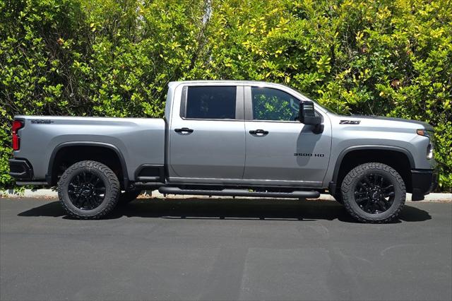 2026 Chevrolet Silverado 3500HD Crew Cab, Standard Bed, LT, 4WD