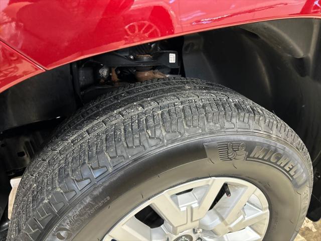 2024 Nissan Frontier Crew Cab SV 4x4