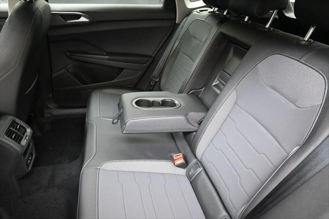 2026 Volkswagen Taos SE Black