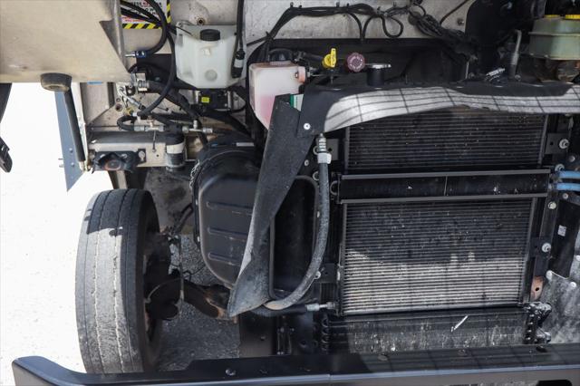 2020 Freightliner MT45G Unknown