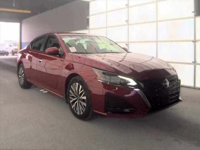 2023 Nissan Altima SV FWD