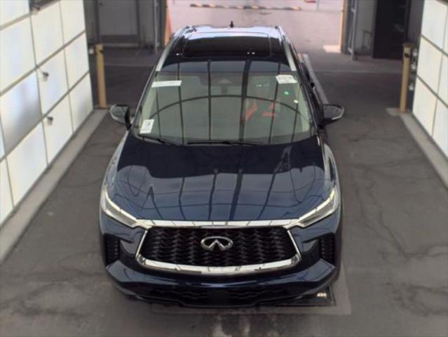 2023 INFINITI QX60 LUXE AWD