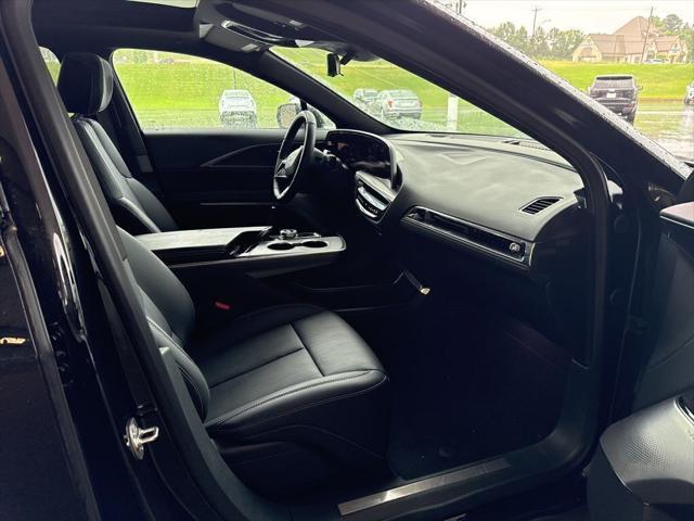 2025 Cadillac iQ Sport 2 RWD