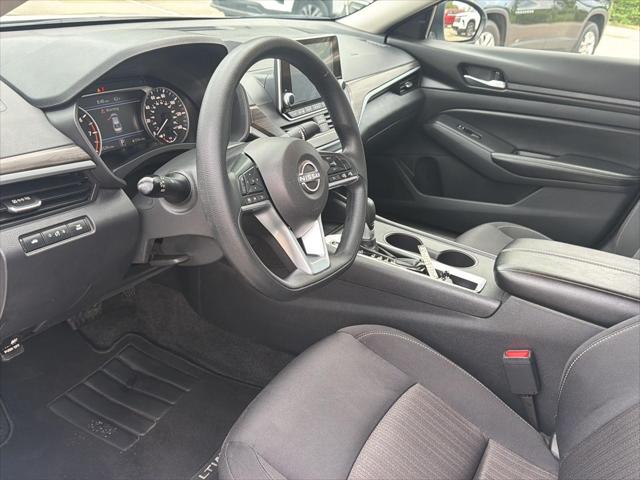 Used 2025 Nissan Altima SV FWD For Sale in Jackson, MI
