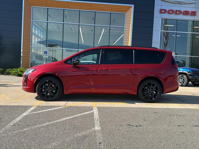 2027 Chrysler Pacifica Limited