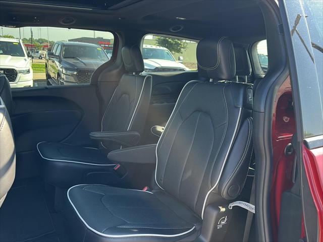 2027 Chrysler Pacifica Limited