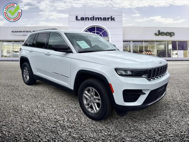 2024 Jeep Grand Cherokee Laredo 4x4 for sale in Independence, MO