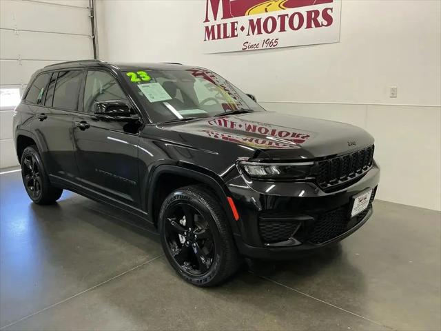 2023 Jeep Grand Cherokee Altitude 4x4 for sale in Lincoln, NE