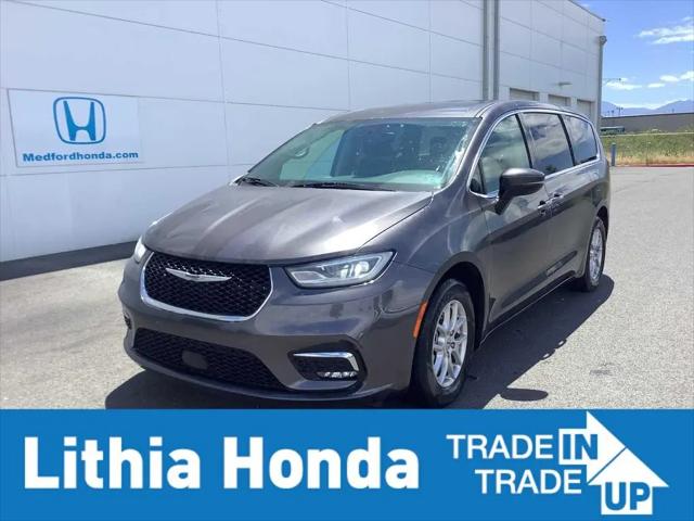 2023 Chrysler Pacifica Touring L for sale in Medford, OR